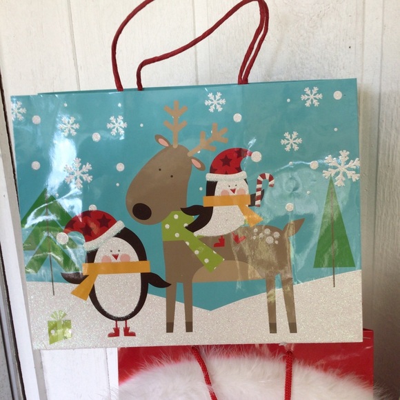 LOT OF 10 CHRISTMAS GIFT BAGS - Picture 7 of 11